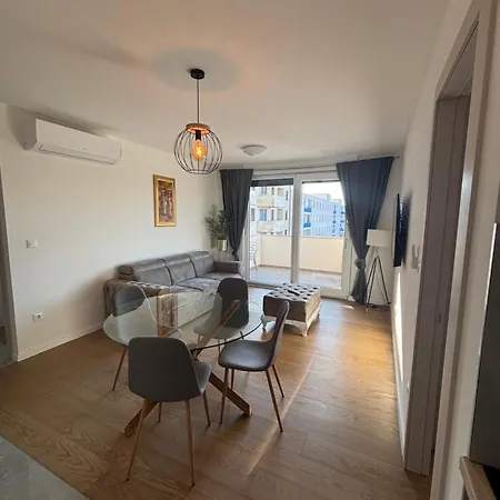 Lusso Di Luxe Suits Apartman